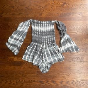 Off-the-shoulder long sleeve romper